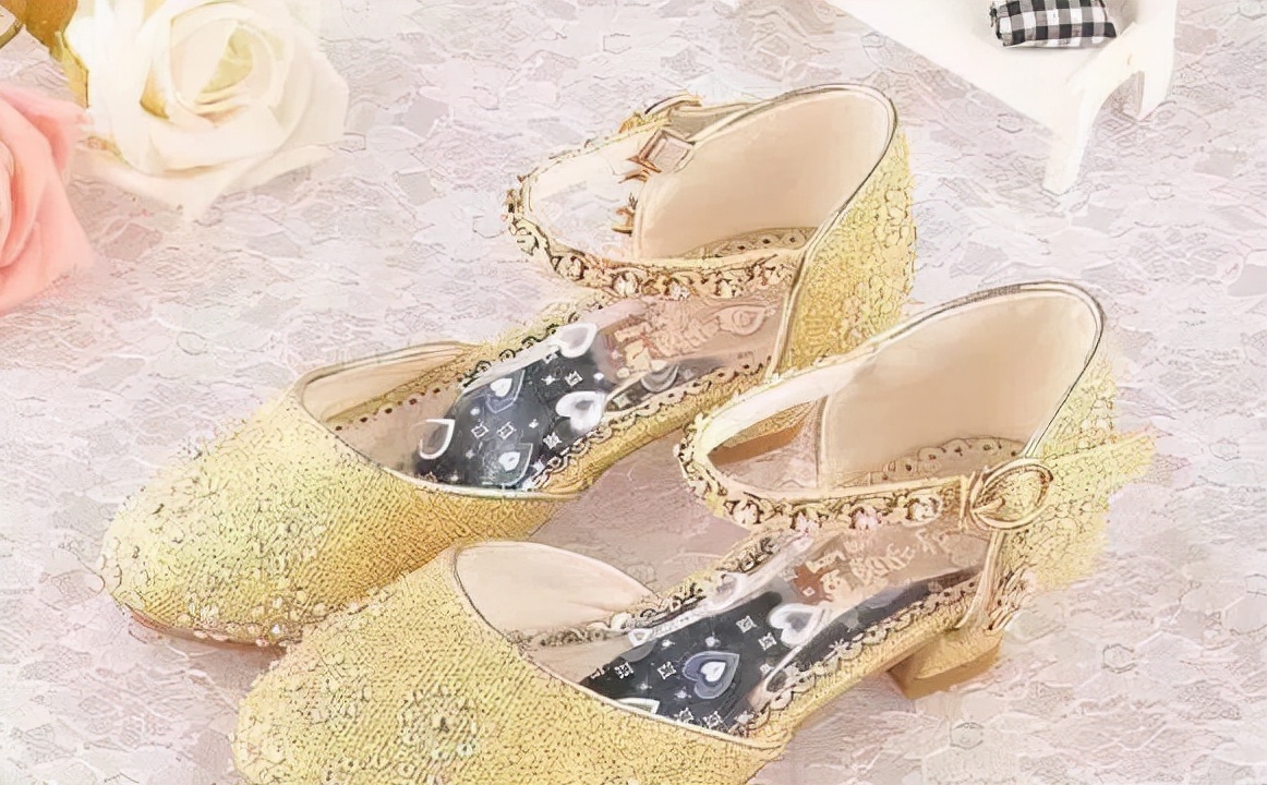 12星座最梦幻的公主鞋，射手华丽，天秤霸气